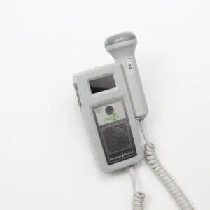 Medical device with a handheld probe and display on a white background